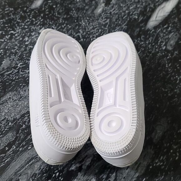 BRAND NEW WMNS AIR FORCE 1 LOVER XX'THE REIMAGINED - Picture 13 of 16